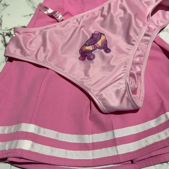 Dolls Kill Sugar Thrillz Shakin' It Pleated Skirt - Picture 2 of 6